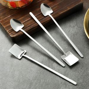 Ensemble de cuillères à thé uniques en argent fini, parfait pour les restaurants, les hôtels, les cafés et l'utilisation à la maison sur la table à café. Vente en gros depuis l'Inde. - Product Image 2