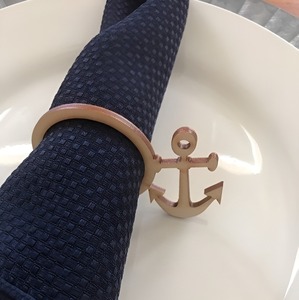 Anillo para Servilletas con Forma de Ancla Dorada, Decoración Náutica para Mesa de Comedor, Bodas en la Playa, Fiestas, Hebilla de Metal Pulido para Hogar y Cocina - Product Image 1