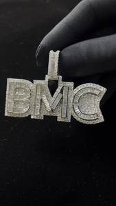 Colgante Personalizado con Letra, Incrustaciones de Moissanita VVS, Plata de Ley 925, Engaste de Canal, Estilo Hip Hop, Colgante con Dije para Uso Unisex - Product Image 3