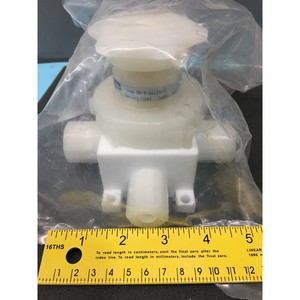 Válvula de Muestreo Manual de PTFE Parker MV-8-66128-01 - Equipo y Piezas de Semiconductores de Confianza con Legado Global - Product Image 3