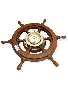 Horloge murale silencieuse à piles, design Art déco inspiré d'un gouvernail de bateau, finition laiton, style contemporain. - Product Image 3