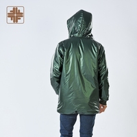 Chaquetas Acolchadas para Hombre de Lona Recubierta Teñida con Hilo, Estilo Urbano, Diseño Italiano ODM, con Capucha, Bolsillo Frontal, Impermeables, para Primavera y Invierno