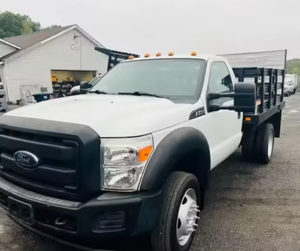 Compre Ahora Camioneta Ford F-450 XL 2012 con Caja de Carga, Bajo Kilometraje, Gasolina, Cabina Regular, Camioneta Usada de Servicio Medio para Exportación - Product Image 3