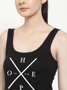 Camiseta sin mangas negra para mujer con estampado de letras blancas, cuello redondo, informal, para entrenamiento, transpirable, de poliéster tejido - Product Image 6