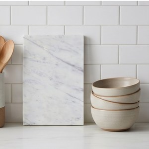 Tabla de Cortar Rectangular Minimalista de Mármol Blanco con Vetas Grises Naturales - Product Image 3