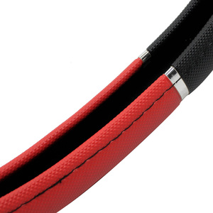 Protezione Universale per Volante Auto SPEED RACING con Logo in Rilievo, Combinazione Rosso-Nero e Finiture Cromate, Antiscivolo - Product Image 4