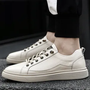 รองเท้าลำลองผู้ชายแบบผูกเชือก รุ่นใหม่ปี 2025 สำหรับฤดูใบไม้ร่วงและฤดูหนาว รองเท้าทรงคลาสสิก สวมใส่สบาย พื้นนุ่ม ทนทาน เหมาะสำหรับทำงาน - Product Image 3