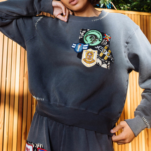 เสื้อสเวตเชิ้ตคอกลมสำหรับผู้หญิงพร้อมแพทช์ปักลายสไตล์ลำลองแขนยาวผ้าฝ้ายถักสำหรับใส่ในฤดูใบไม้ร่วง - Product Image 4