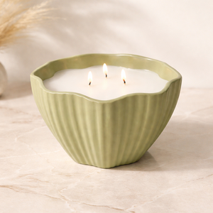 Bougie en céramique de luxe à triple mèche, finition émail lisse, réutilisable, élégante décoration d'intérieur, longue durée de combustion - Product Image 1