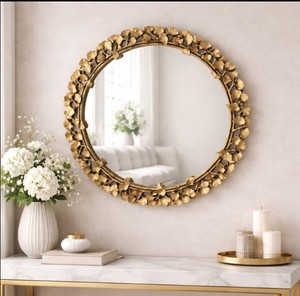 Espejo de Pared Dorado con Diseño Floral – Espejo Decorativo Redondo de Diseño para Entrada, Dormitorio y Decoración de Interiores - Product Image 4