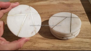 Sous-verres en marbre fabriqués à la main finition lisse ensemble de sous-verres en pierre naturelle pour l'intérieur de la cuisine derniers tapis et tampons de conception - Product Image 4