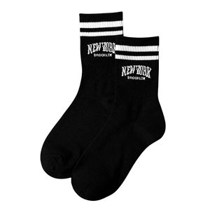 Vêtements d'entraînement professionnels personnalisés en gros avec logo d'équipe, imprimés par sublimation, écologiques, à séchage rapide, OEM, chaussettes en coton respirant à mailles fines - Product Image 1