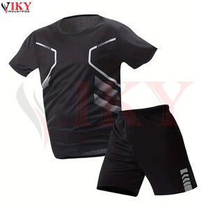 Ensemble de t-shirt de compression à manches courtes et short imprimé, séchage rapide, options multicolores, impression par sublimation, prix de gros - Product Image 4