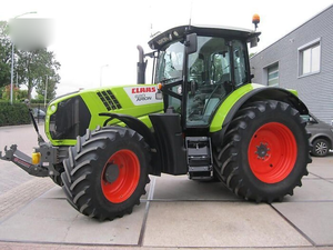 Tracteur agricole Claas Arion 620 - Product Image 3