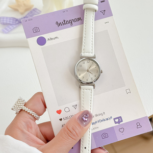 Reloj de Cuarzo Moderno y Elegante, Estilo Lujoso y Delgado, Ideal para Uso Diario, Deportes y Actividades al Aire Libre - Product Image 5