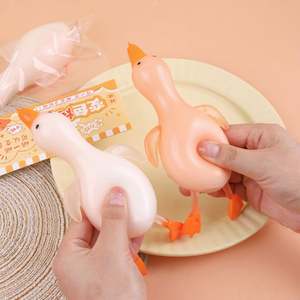 Juguete Sensorial Antiestrés de Pato Gigante Suave que Cambia de Color, Juguete de Peluche para Niños - Product Image 1