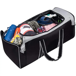 Elegante Bolsa Deportiva Multifuncional para Viajes, Gimnasio y Deportes, Hecha con Material Impermeable de Primera Calidad y Correa de Hombro Ajustable - Product Image 6