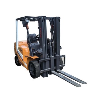Chariot élévateur diesel/GPL/essence 3-7 tonnes TCM du Japon avec moteur, boîte de vitesses, pompe et roulement pour mines, construction et ports – Vente directe usine - Product Image 1