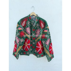Chaqueta de Terciopelo Suzani al por Mayor, Chaqueta Bordada Floral Hecha a Mano, Chaqueta Boho Hippie con Forro Interior de Algodón, Chaqueta de Invierno - Product Image 1