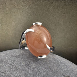 Anillos artesanales de piedra lunar de melocotón para mujer, anillos de piedra de moda con forma ovalada, joyería bohemia de plata de ley de la India - Product Image 3