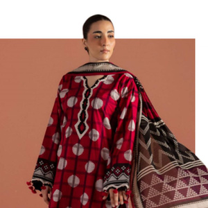 Colección de Césped Gul Ahmed Bagheecha 2026 |   Trajes de 3 Piezas de Tela Estampada y Bordada |   Ropa pakistaní al por mayor para mujer Kurti - Product Image 1