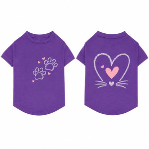 T-shirt violet pour animaux de compagnie, imprimé cœur avec patte de chat, vêtements unisexes pour chiens et chats adultes - Product Image 1