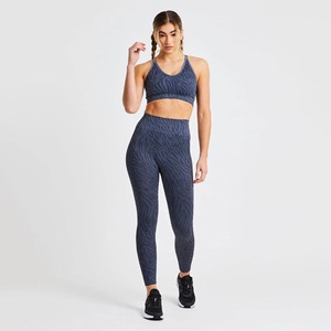 Conjunto de Yoga para Mujer, Personalizado, de Alta Calidad, Ligero, con el Mejor Diseño, Ropa Deportiva para Gimnasio, Conjunto de Yoga para Mujer en Varios Colores - Product Image 1