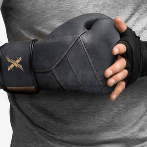 Nouveaux gants de boxe en cuir au design innovant, respirants, légers, avec fermeture auto-agrippante réglable pour un ajustement sûr - Product Image 5