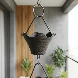 Cadena de Lluvia Decorativa de Aluminio Negro Martillado con Copas Festoneadas para Canaletas y Descenso de Agua, Decoración de Jardín Exterior - Product Image 3