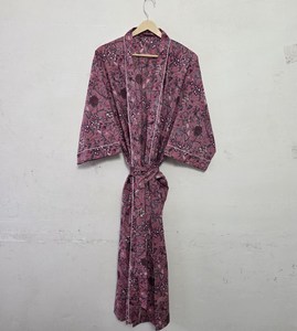 Robe Kimono en Coton Imprimé Floral Mauve 100% Coton, Peignoir Long Élégant avec Ceinture, Léger, Écologique et Respirant, Longueur Midi - Product Image 1
