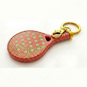 Llavero Promocional de Goma Resistente con Forma de Raqueta de Tenis, Logotipo Personalizado en Relieve, Impresión de Alta Calidad, Llavero de Raqueta de Pádel, Tamaño Personalizado - Product Image 6