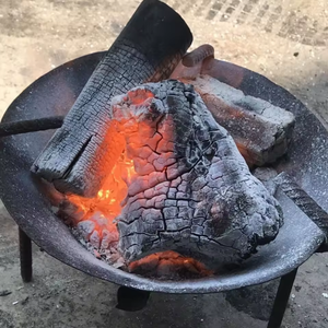 Charbon de bois d'eucalyptus noir en morceaux, origine Vietnam, pour barbecue, sans fumée, sans odeur, faible teneur en cendres, longue durée de combustion, export en vrac - Product Image 5