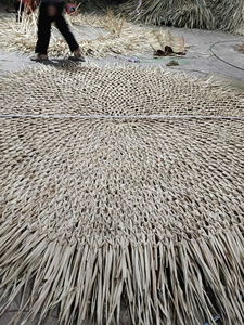 กระเบื้องหลังคาใบปาล์มธรรมชาติแบบดั้งเดิม ทำด้วยมือ แผ่นหลังคาจากวัสดุธรรมชาติ  แบบแบน ยืดหยุ่น ปิดคลุมหลังคาได้ รับประกัน 1 ปี - Product Image 6