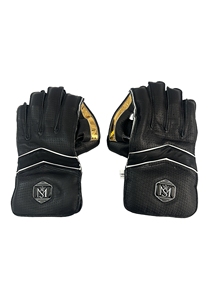 ถุงมือตีคริกเก็ต Mannu Sports Hunter X หนังคุณภาพสูง สวมใส่สบาย น้ำหนักเบา  รับทำโลโก้ตามสั่ง มีตัวเลือกขนาดและสี - Product Image 2