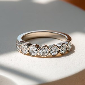 Anillo de boda de media eternidad con corte redondo de moissanita para unisex, plata fina 925 original, regalo sorpresa de cumpleaños para pareja - Product Image 1