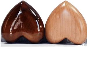 Urna de Madera en Forma de Corazón para Cenizas Humanas o de Mascotas, Perfecta para Compartir, con Grabado, Urna de Madera y Resina Rosa para Mascotas - Product Image 1