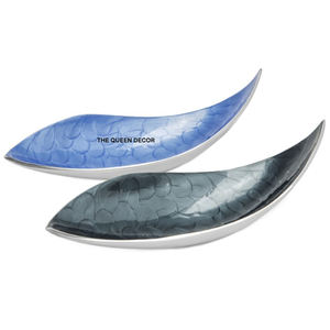 Plateau en bois rustique avec poignée en métal en forme de feuille, design attrayant, idéal pour les centres de table – Meilleure vente - Product Image 3