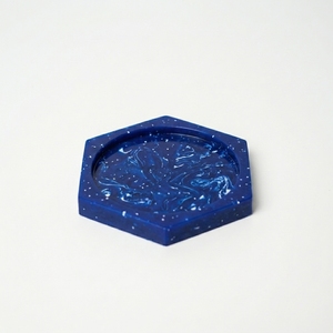 Sous-verre hexagonal moderne en plastique PE écologique, protection thermique, réutilisable, durable, léger, lavable, facile à utiliser, diamètre 10 cm - Product Image 2