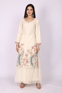 Conjunto de traje Sharara de 3 piezas de estilo étnico moderno para mujer con bordado de hilo y lentejuelas, ropa a la moda. - Product Image 2