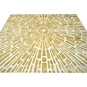 Tapis moderne tufté à la main motif soleil, mosaïque or ochre et blanc, lignes radiales, mélange soie et laine, à poils ras, pour décoration de salon de luxe - Product Image 3