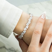 Bracelet chaîne de luxe plaqué or blanc 14 carats de haute qualité avec diamant moissanite taille coussin pour collection de bijoux de fiançailles nuptiales