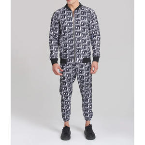 Ensemble de survêtement quotidien doux, chaud et confortable en mélange de coton, parfait pour les tenues décontractées et streetwear. - Product Image 2