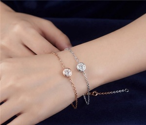 Bracelet chaîne à maillons délicats en or blanc 14K avec diamant de laboratoire CVD rond de 0,5 ct (5 mm) EF-VVS serti clos, idéal pour le quotidien - Product Image 6