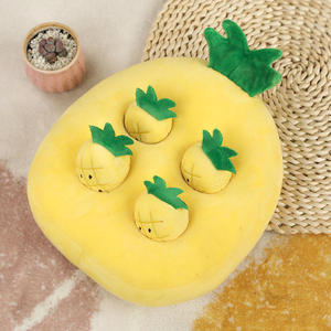 Jouet en peluche Ours pour l'éducation de la petite enfance, favorisant l'interaction parent-enfant, avec des jouets à cueillir (radis, légumes, champignons) - Product Image 1