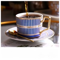 Ensemble de tasse à café et soucoupe en céramique de luxe britannique de 200ml avec bord et poignée en or résistant à la chaleur durable