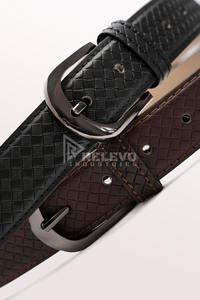 Cinturones de Cuero Vacuno de Primera Calidad, Cinturón de Cuero Genuino Hecho a Mano al por Mayor, Cinturón para Hombre con Hebilla de Latón Premium, Correa de Lujo B2B - Product Image 3