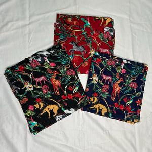 Tissu crêpe premium imprimé animaux tropicaux jungle bleu pour chemises, vêtements de nuit, tenues décontractées, jupes, robes une pièce, enfants - Product Image 2