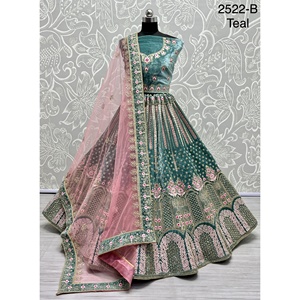 Collections de robes de mariée indiennes Fabzone FZBELLA en velours avec travail Zarkhan pour les mariées - Product Image 6