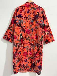 Bata Kimono de Terciopelo Naranja: Chaqueta Reversible con Forro de Seda Sari - Product Image 5