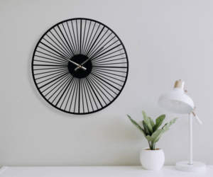 Horloge murale moderne 3D blanche abstraite en forme de nid, horloge murale ronde silencieuse en métal de luxe, design artistique pour le salon, décoration de la maison - Product Image 3